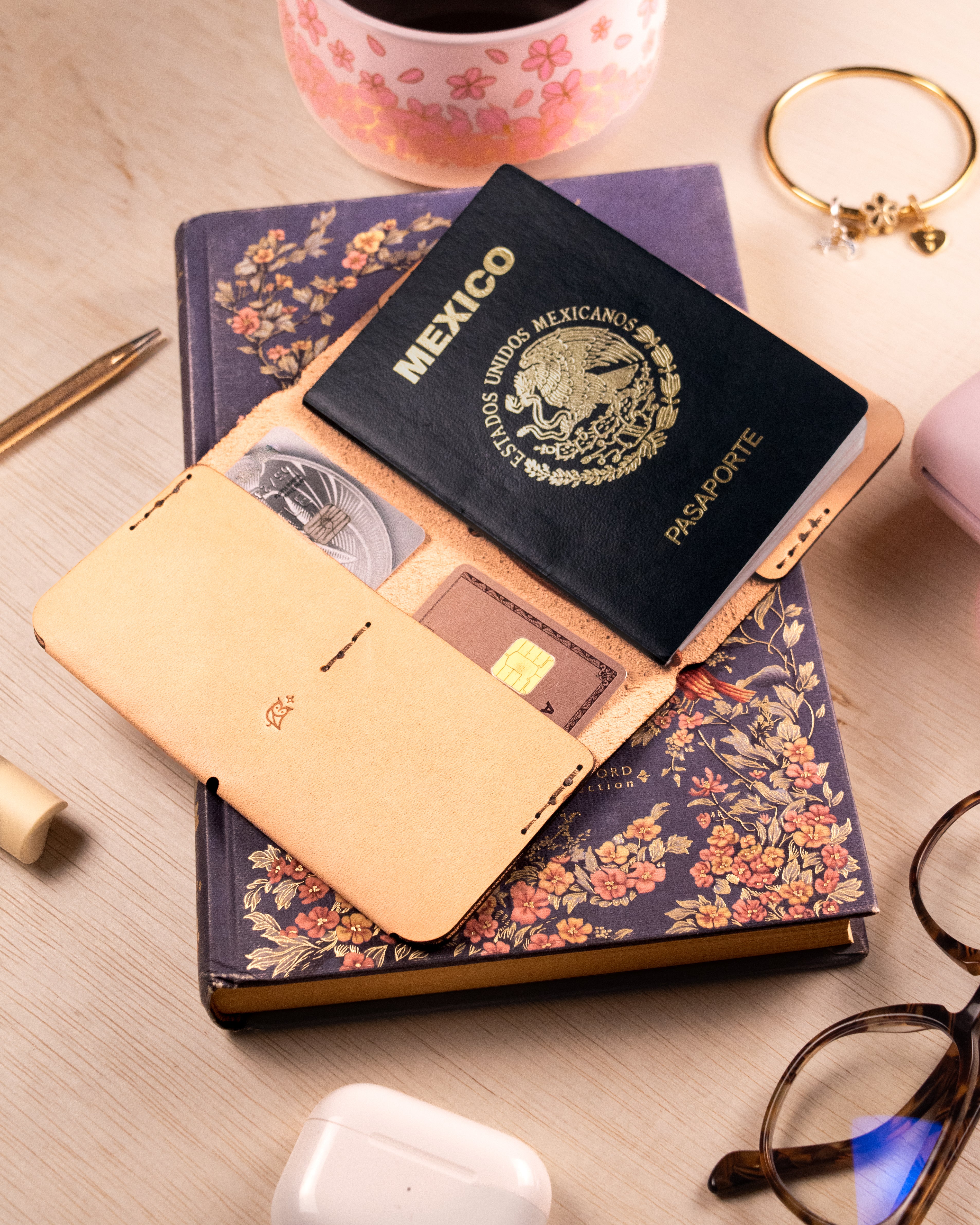 Porta Pasaporte Midori